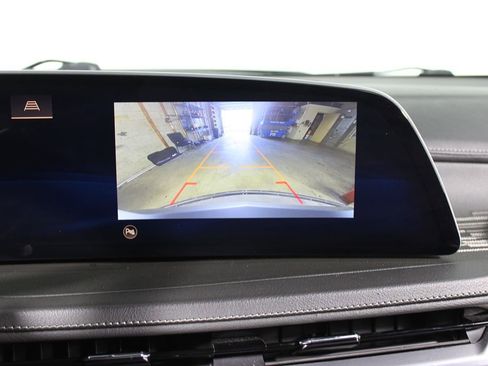 Used 2024 Cadillac XT4 Premium Luxury image 24