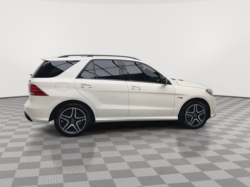 Used 2017 Mercedes-Benz GLE 43 AMG 4MATIC image 38