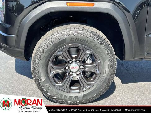 Certified 2023 GMC Canyon Elevation w/ Convenience Package AWD/4WD image 11