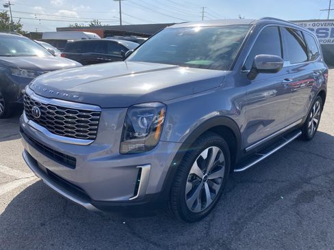 Used 2020 Kia Telluride S FWD image 2