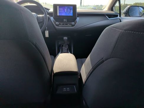 Used 2023 Toyota Corolla LE FWD image 30