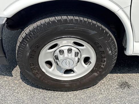 Used 2020 Chevrolet Express 2500 w/ Driver Convenience Package image 36