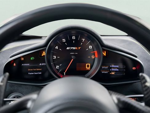 Used 2016 McLaren 675LT Coupe image 34