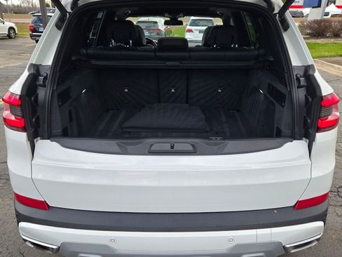 Used 2023 BMW X5 xDrive45e w/ Climate Comfort Package AWD/4WD image 18