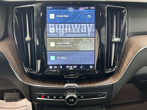 Used 2023 Volvo XC60 B5 Plus w/ Climate Package AWD/4WD image 14
