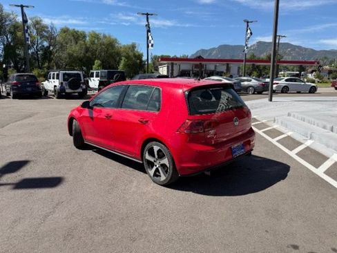Used 2015 Volkswagen Golf 4-Door FWD image 6