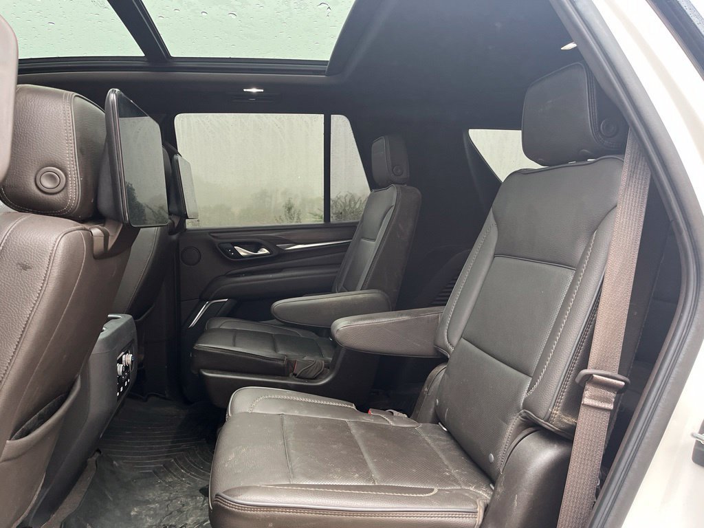 Used 2021 GMC Yukon Denali w/ Denali Premium Package AWD/4WD image 23