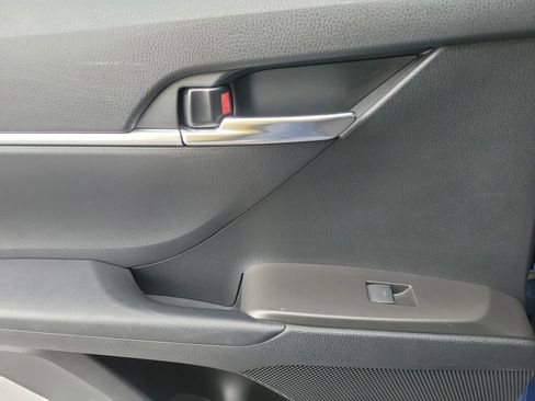 Used 2023 Toyota Camry LE image 8