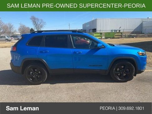 Used 2021 Jeep Cherokee Latitude Plus FWD image 4