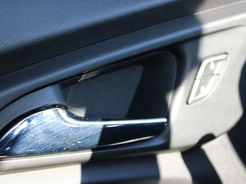 Used 2024 Chevrolet Malibu LT image 33