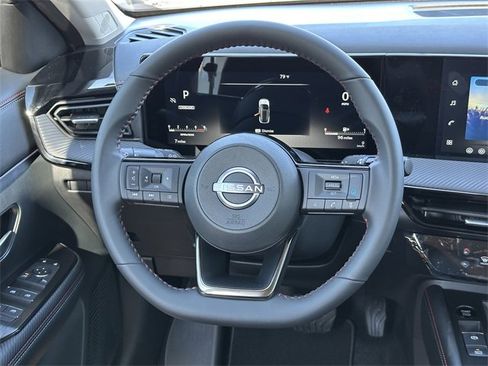 New 2026 Nissan Kicks SR image 18