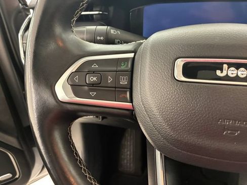Used 2022 Jeep Compass High Altitude AWD/4WD image 23
