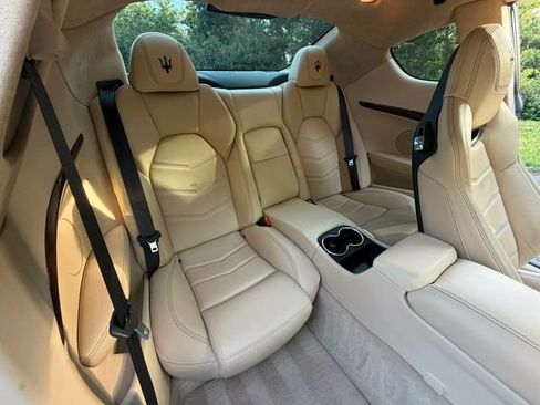 Used 2013 Maserati GranTurismo Coupe RWD image 40