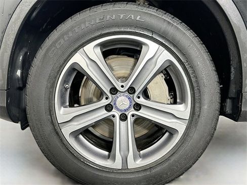 Used 2016 Mercedes-Benz GLC 300 4MATIC w/ Multimedia Package image 32