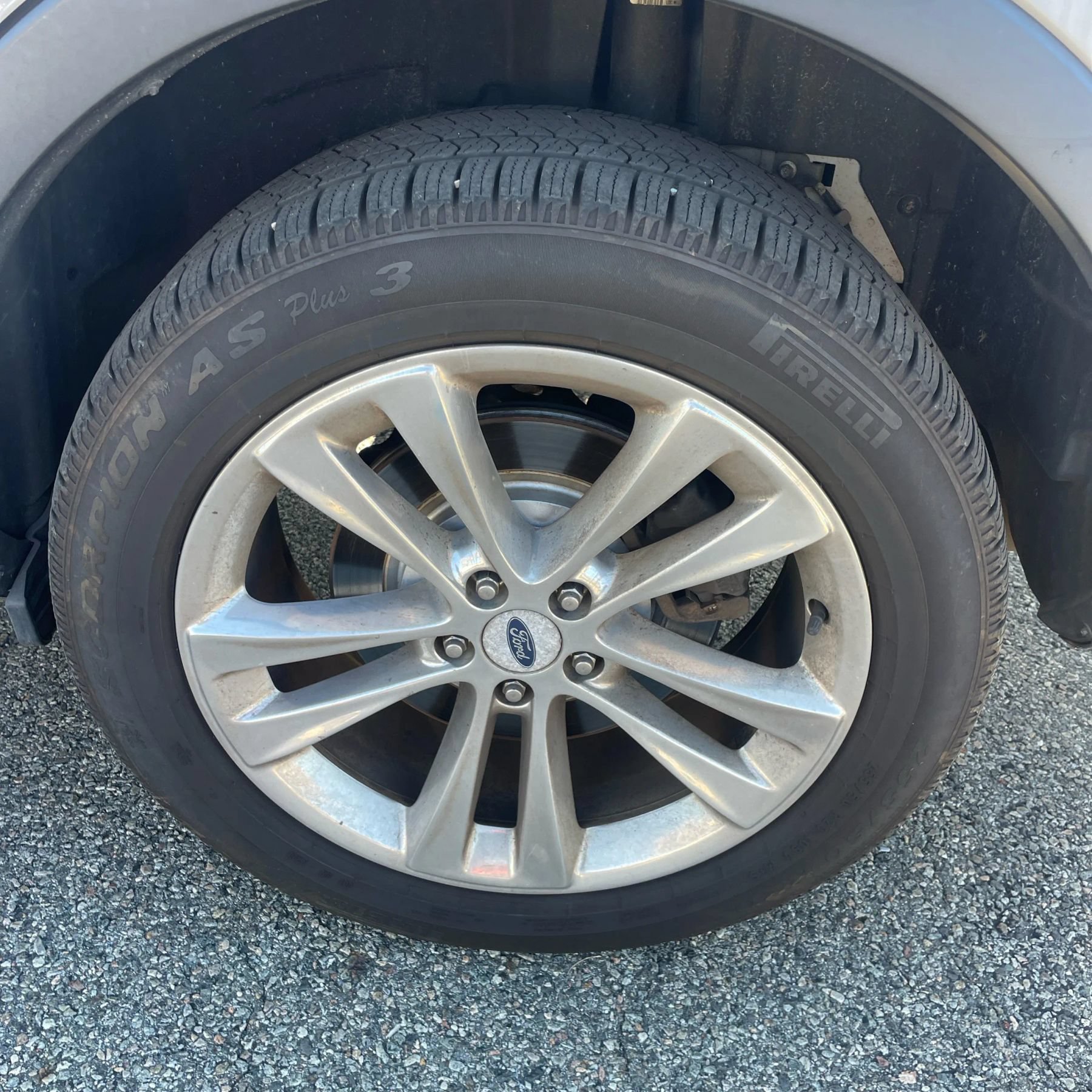 Used 2018 Ford Explorer Limited w/ Equipment Group 301A AWD/4WD image 9