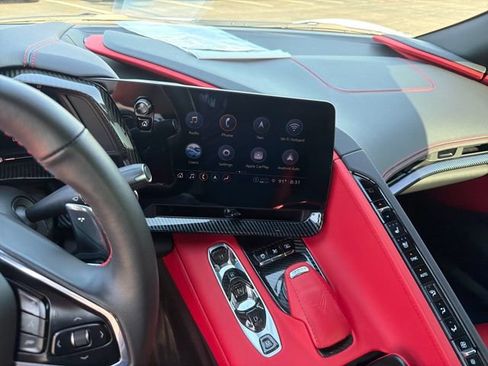 Used 2023 Chevrolet Corvette Stingray Preferred Cpe w/ Z51 Performance Package RWD image 16