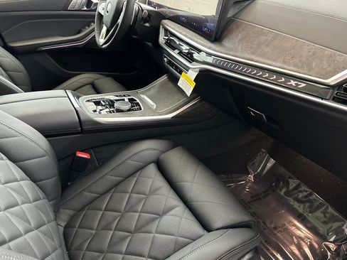 New 2026 BMW X7 xDrive40i image 27