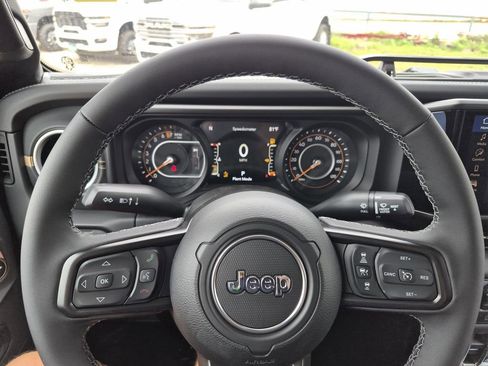 New 2026 Jeep Gladiator Sport AWD/4WD image 16
