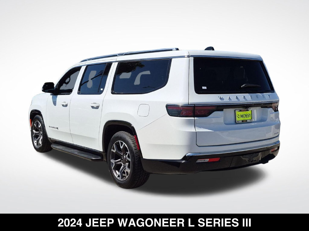 Used 2024 Jeep Wagoneer L Series III w/ Flexible Seating Group AWD/4WD image 7