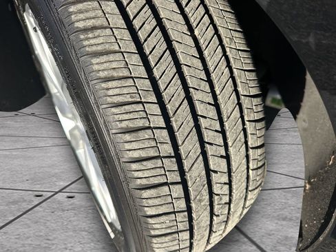 Used 2024 Chevrolet Malibu LT image 30