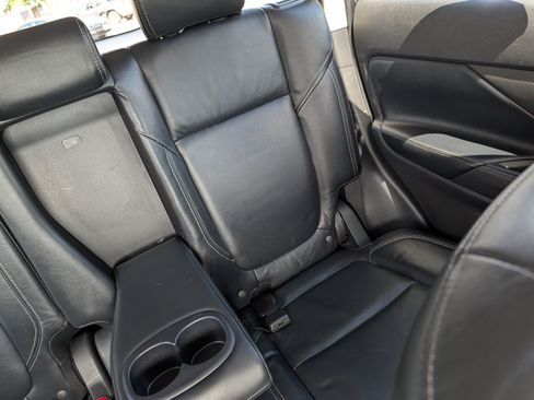 Used 2020 Mitsubishi Outlander SEL AWD/4WD image 14
