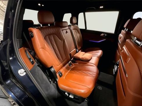 Used 2023 BMW X7 xDrive40i w/ Executive Package image 27