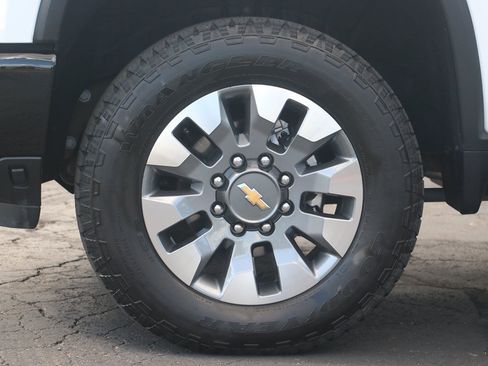Used 2025 Chevrolet Silverado 2500 Custom w/ Custom Value Package AWD/4WD image 41