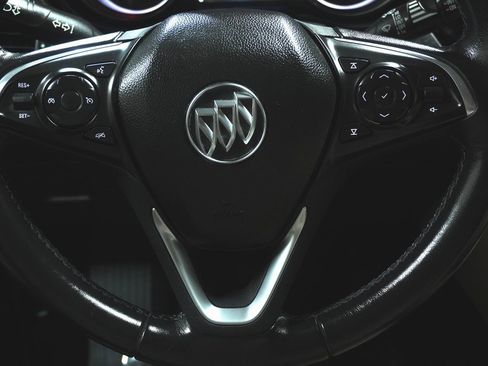 Used 2020 Buick Envision Preferred image 17