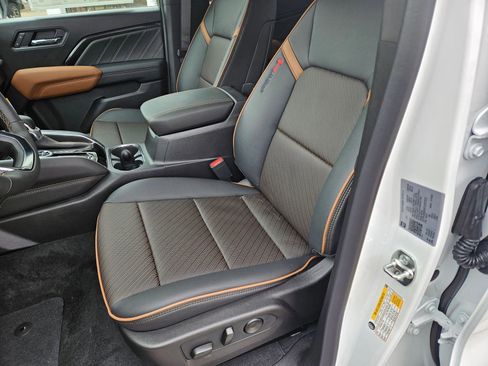 New 2026 GMC Canyon AT4 w/ AT4 Premium Package image 22