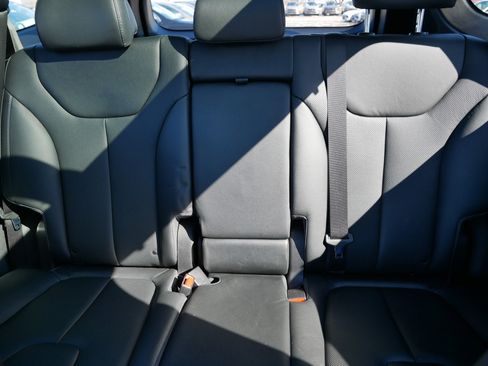 Used 2019 Hyundai Santa Fe Limited image 13