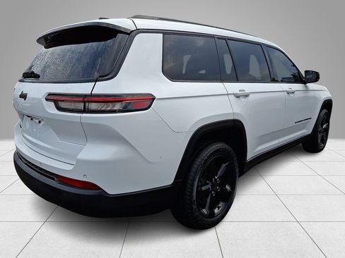Used 2021 Jeep Grand Cherokee L Laredo AWD/4WD image 5