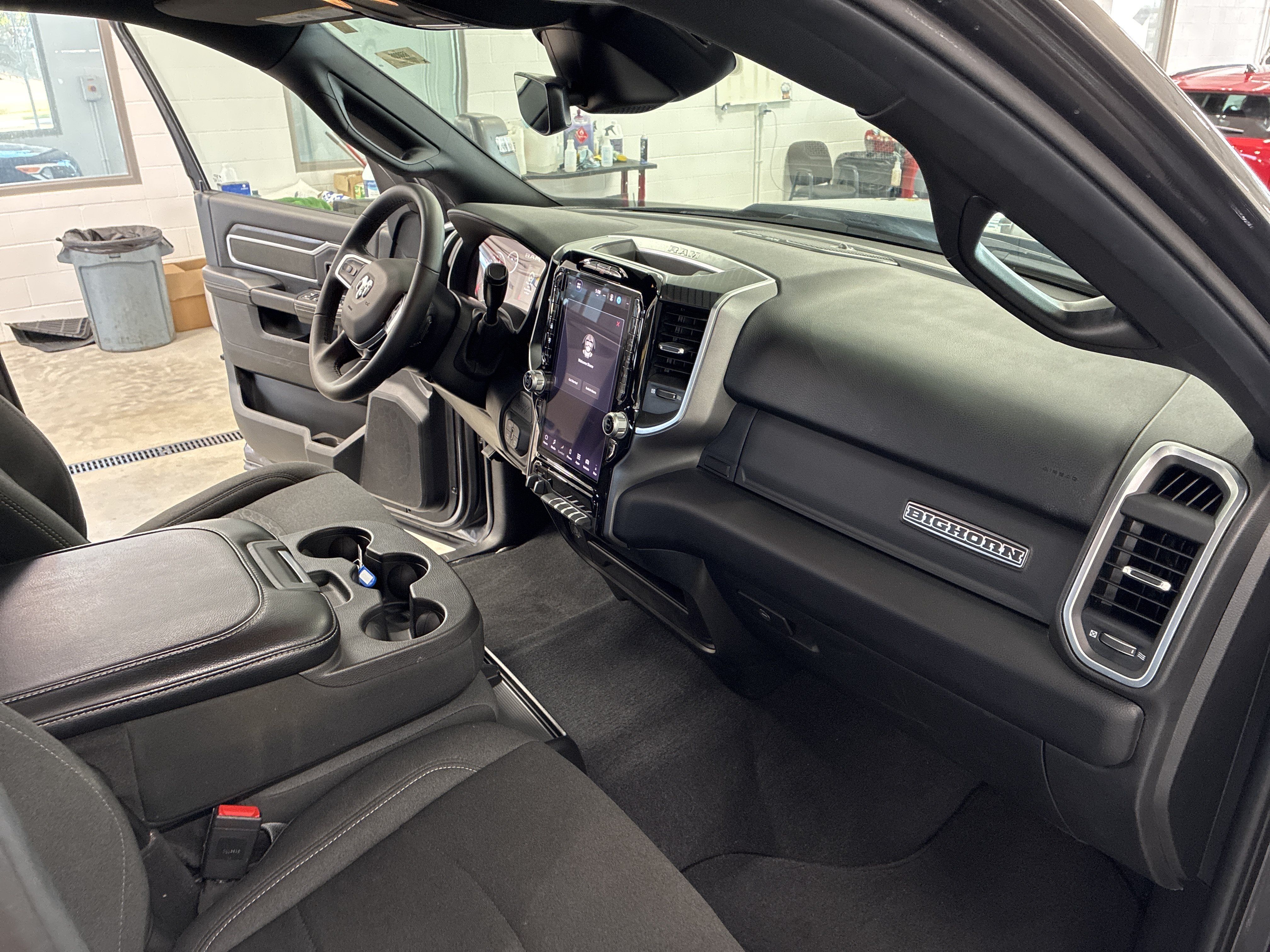 Certified 2025 RAM 2500 Big Horn AWD/4WD image 17
