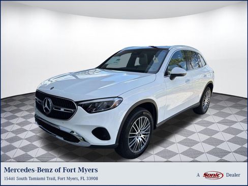 Used 2026 Mercedes-Benz GLC 300 image 1