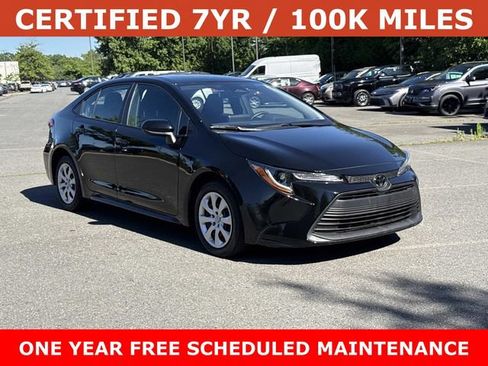 Used 2025 Toyota Corolla LE FWD image 1