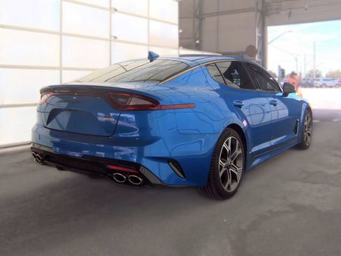 Used 2018 Kia Stinger GT2 AWD/4WD image 2