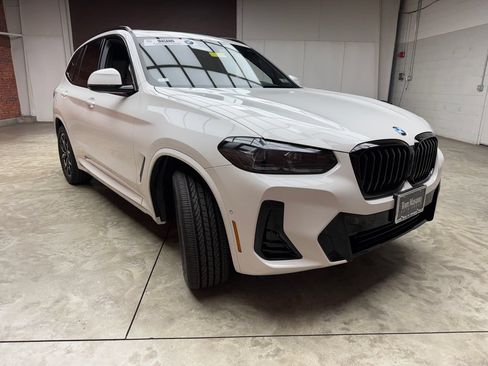 Used 2024 BMW X3 xDrive30i w/ Premium Package AWD/4WD image 6