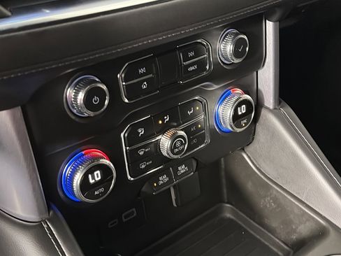 Used 2023 GMC Yukon XL SLE w/ Max Trailering Package image 21
