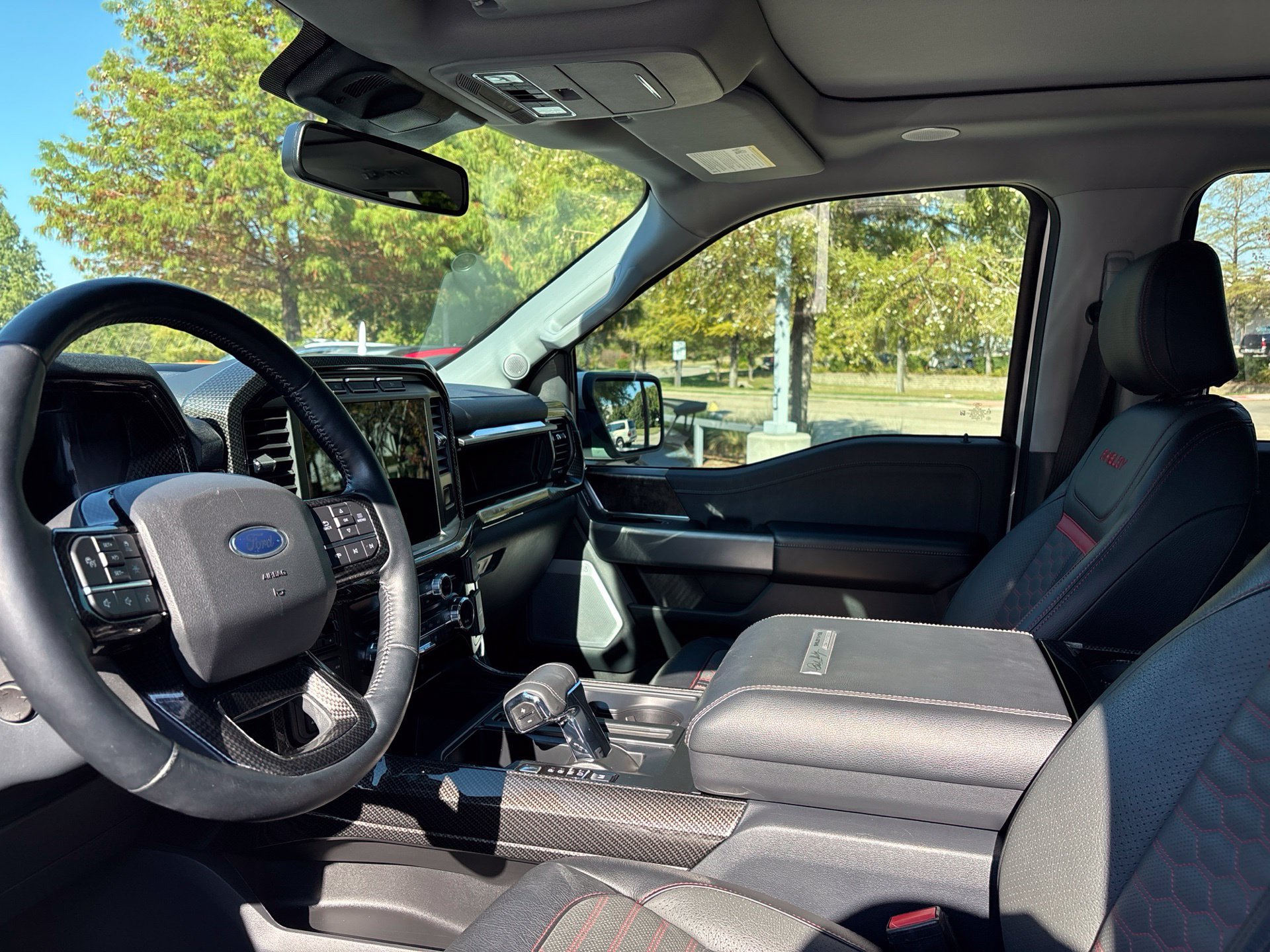 Used 2021 Ford F150 Lariat w/ Equipment Group 502A High AWD/4WD image 4