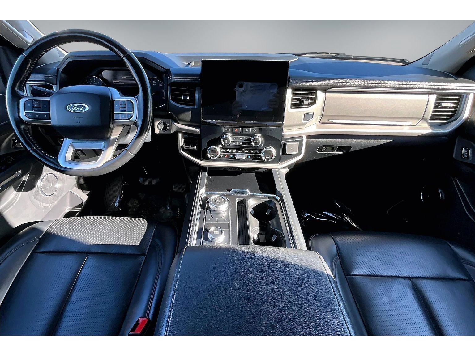 Used 2024 Ford Expedition XLT AWD/4WD image 7