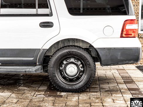 Used 2016 Ford Expedition XL image 7