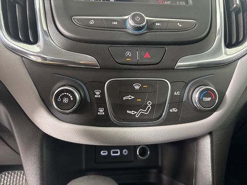 Used 2022 Chevrolet Equinox LS w/ LPO, Floor Liner Package image 15