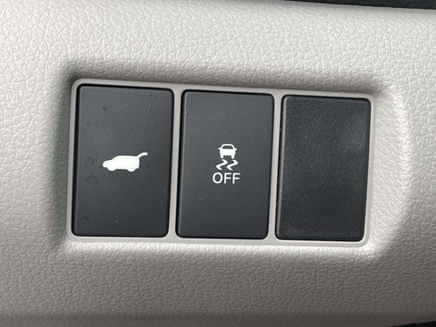 Certified 2025 Honda Pilot Touring image 23