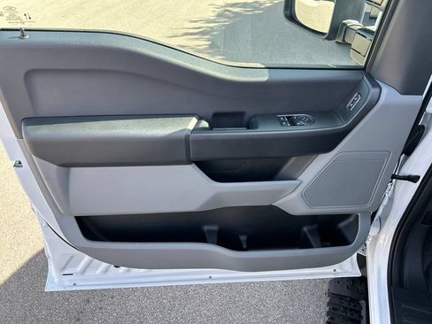 New 2026 Ford F550 4x4 Regular Cab Super Duty image 14