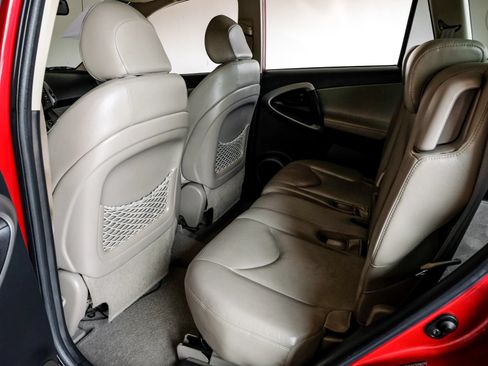 Used 2007 Toyota RAV4 Limited FWD image 33