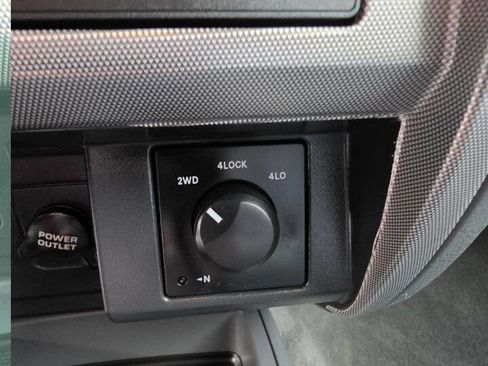 Used 2006 Dodge Dakota SLT image 11