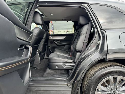 Used 2024 MAZDA CX-90 3.3 Turbo w/ Preferred Plus image 17