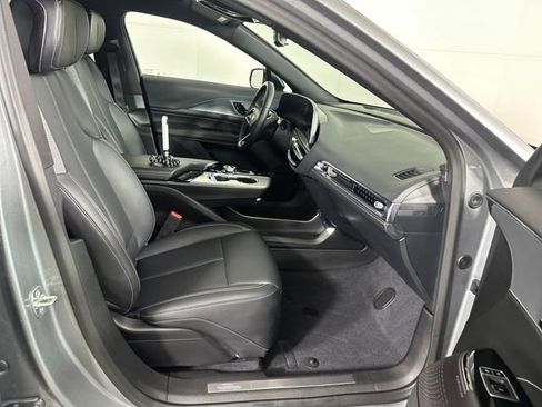 Used 2024 Cadillac Lyriq Tech image 27