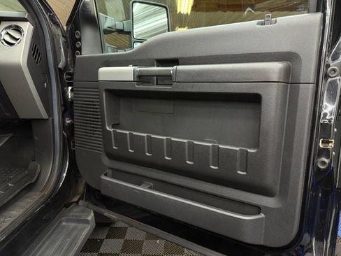 Used 2016 Ford F350 Lariat w/ Lariat Ultimate Package image 5