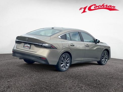 New 2026 Nissan Sentra SL w/ Floor Mat Package FWD image 5
