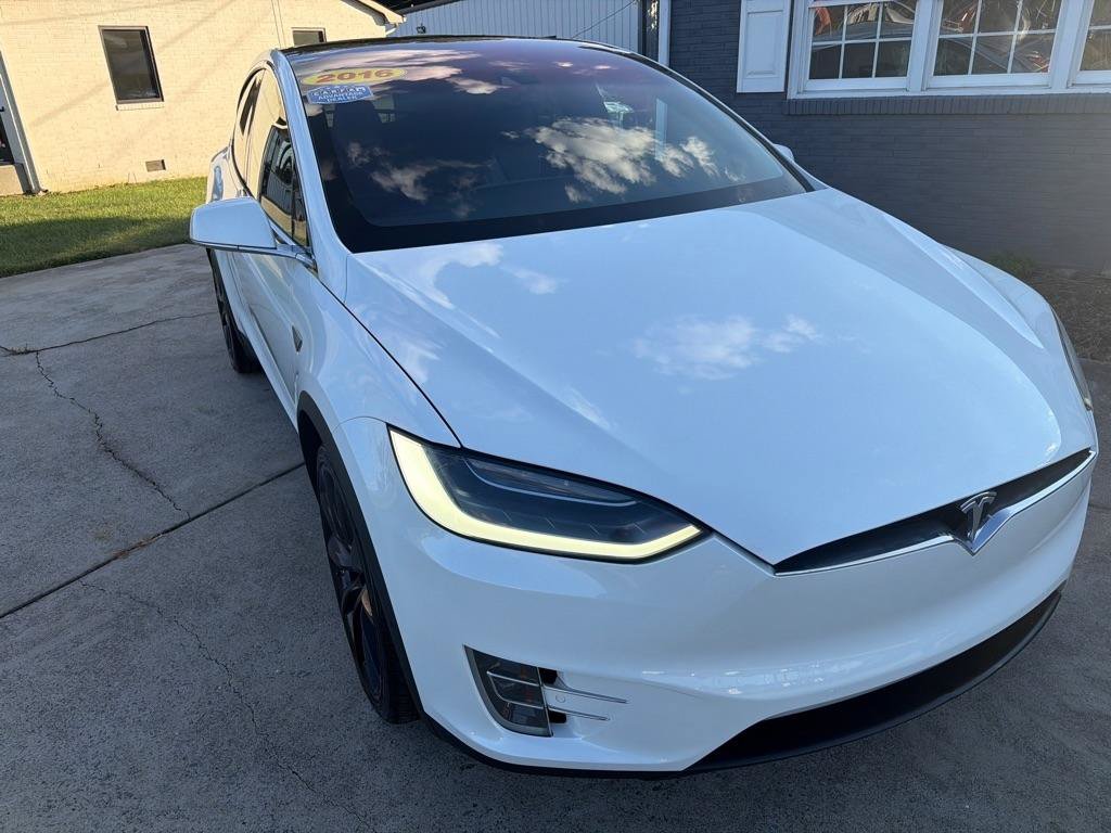 Used 2016 Tesla Model X Performance AWD/4WD image 5